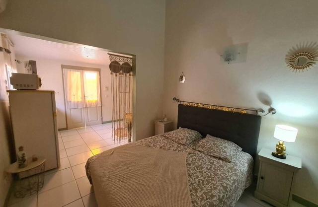 Charmant Studio Avec Piscine A 5 Minutes DE LA Plage!