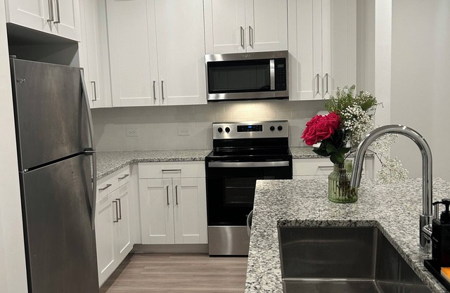 Charming 1-bedroom apartment with AC, fitness room in Lawrenceville