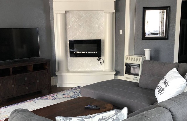Charming 1930s home, walking distance to UTEP