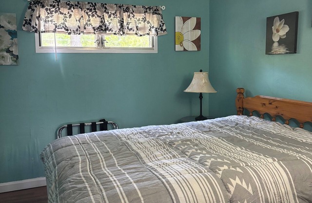 Charming 2-bedroom cottage in nice Moultonborough with AC