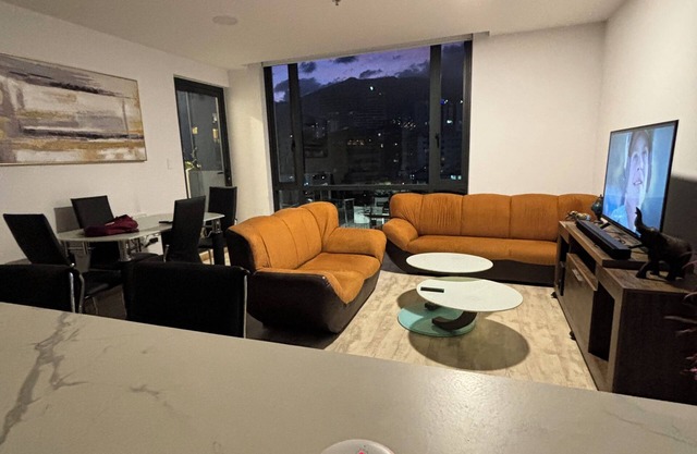 Charming 2-bedroom apartment in fabulous Quito with fitness room, WiFi