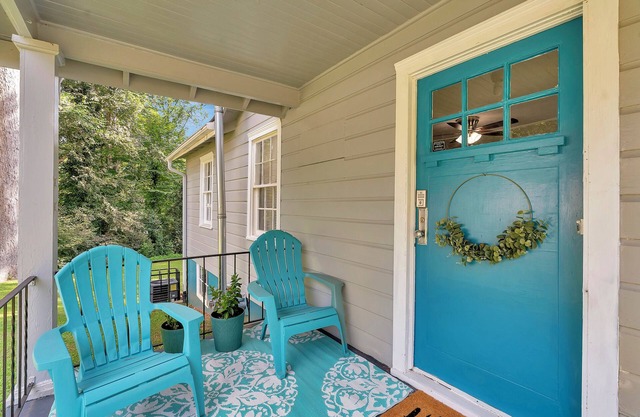 Charming 2-bedroom cottage with WiFi, AC in enjoyable Atlanta