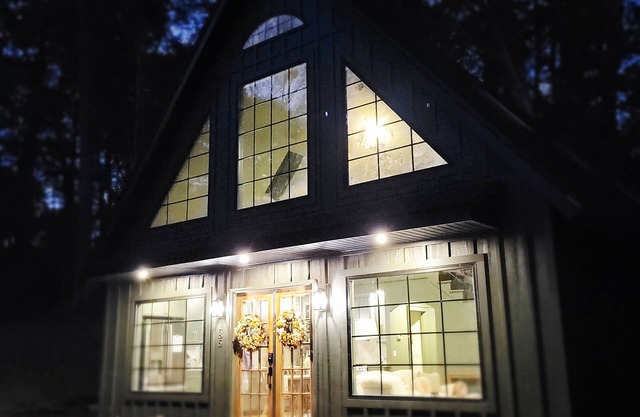 Charming 2-bedroom cottage in serene Faber