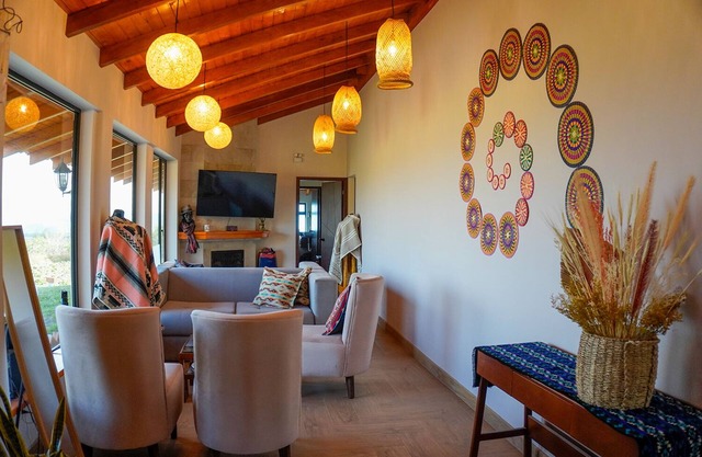 Charming 2-bedroom house in Cotacachi with WiFi access