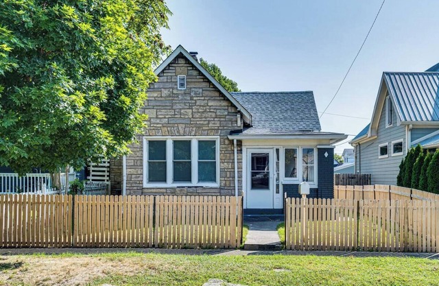 Charming 2-Bedroom Home with Private Gym