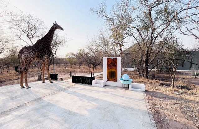 Charming 2-bedroom villa with WiFi, AC in tranquil Marloth Park