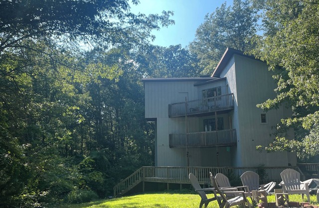 Charming 3-Bedroom Home on 13 Wooded Acres in Brown Country IN, Pet Friendly!