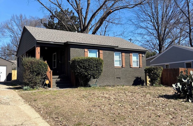 Charming 3-bedroom house with WiFi and AC in the fabulous Memphis.