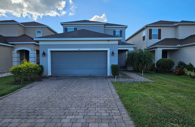 Charming 3-bedroom house in lovely Sanford with AC, WiFi, Near downtown.