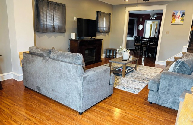 Charming 3-bedroom house in enjoyable Philadelphia with WiFi