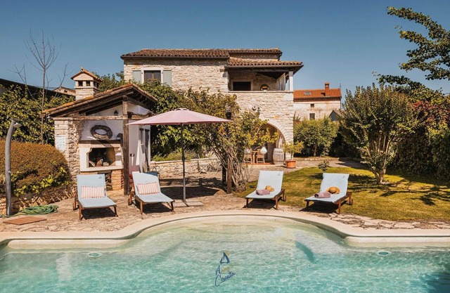 Charming 3-BR villa for 6 with extra large pool and garden