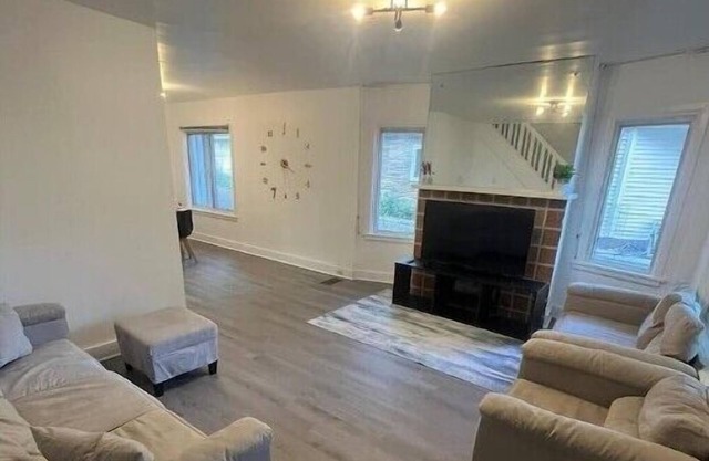 Charming 3B Home in Sq. Hill
