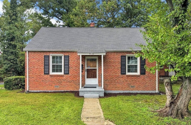 Charming 3BR house garage AC WiFi W/D in College Park from 8.15.2025 long-term