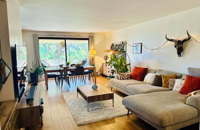 Charming 4-5 rooms in a quiet location-seaviews-Pool-5 min from beaches-Tramway access