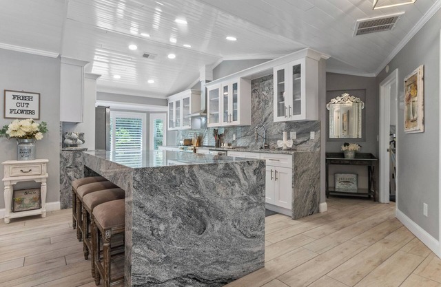 Charming 4-Bed 2.5 Bath Modern Home on 5 Acres. Pond, Trails, Wildlife. Sleeps 8