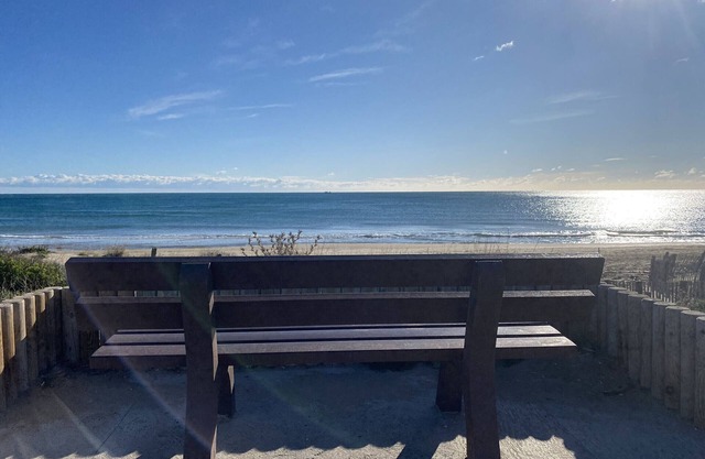 Charming Air-Conditioned Studio with Terrace, Sea Views, and Private Parking