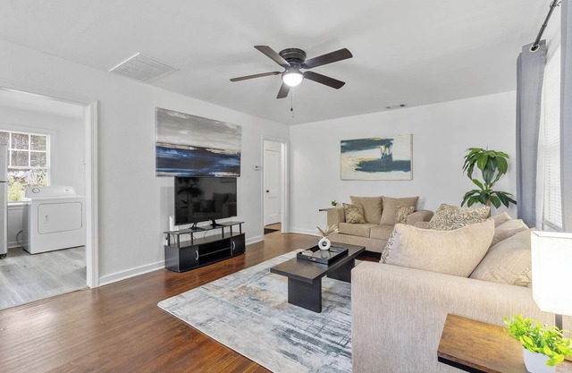 Charming and Stylish 2BR Home in Hillcrest