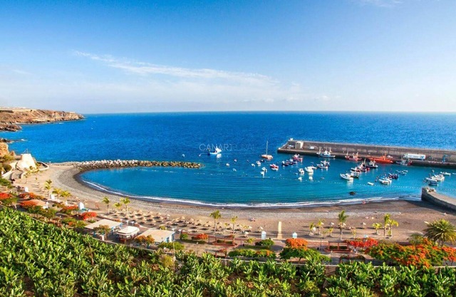 Charming Apartment with Sea Views in Playa San Juan