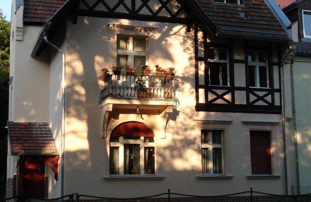 Charming apartment in Tudor style mansion (only 15 minutes to Prenzlauer Berg)