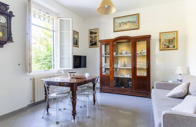 Charming Apartment near the Sea with Patio!