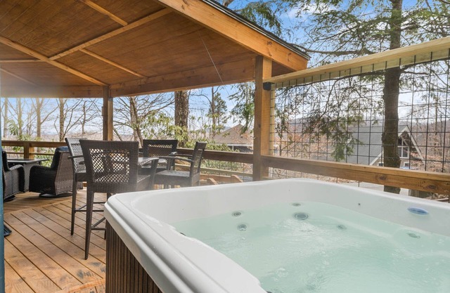 Charming Beech Mtn Home w/Hot Tub, Fire Table, Pet-Friendly & Private Deck