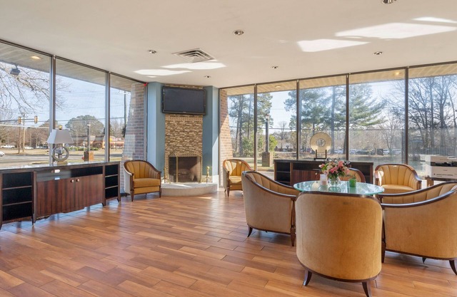 Charming Boutique Hotel close to Williams and Mary College