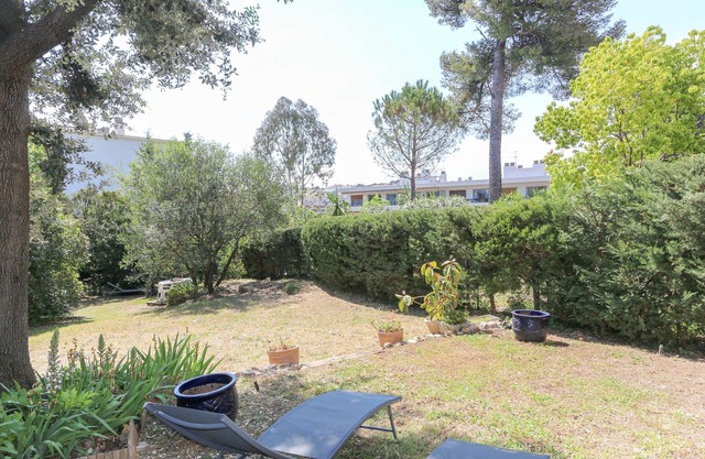 Charming & bright flat with AC, Garden 300m² and Closed Garage - BENAKEY