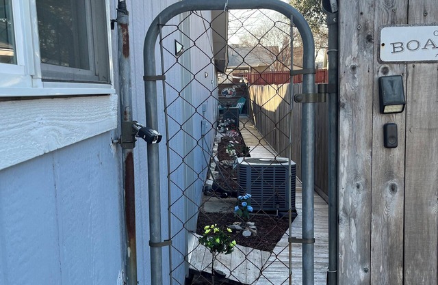 Charming bungalow near Sea World - Lackland AFB