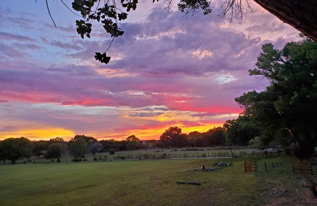 Charming Bunkhouse on a working Ranch in Northern New Mexico!
