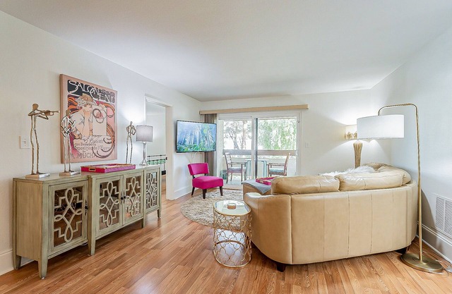 Charming Condo in Paradise Valley!