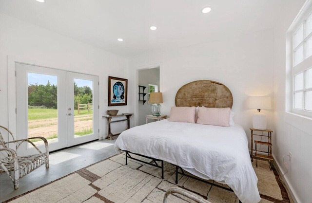 Charming Cottage, 5 Minutes to Round Top!