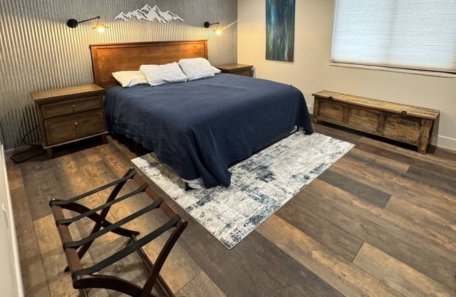 Charming cottage in lovely Billings with AC, WiFi