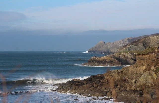 Charming cottage in peaceful hamlet near St Davids & Solva