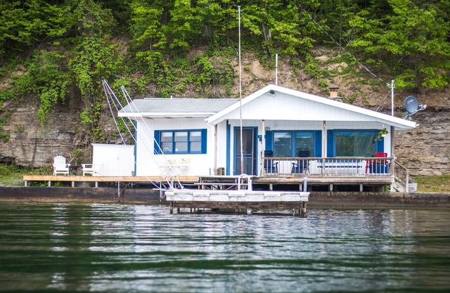 Charming Cottage On Seneca Lake, Private, Peaceful