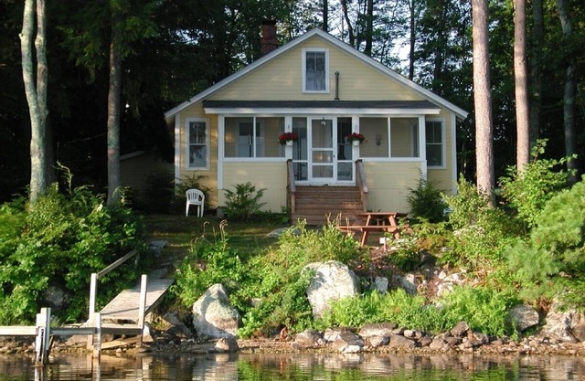 Charming Cottage on Mirror Lake, NH, lakeside, 2,400/1,800 wk.