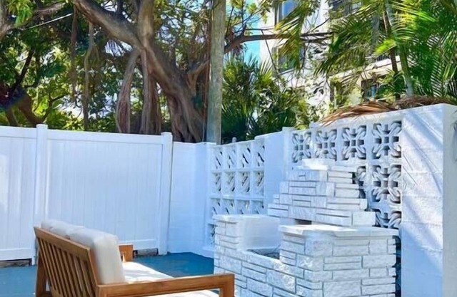 Charming & Cozy Cottage 2 min walk 2 the Beach