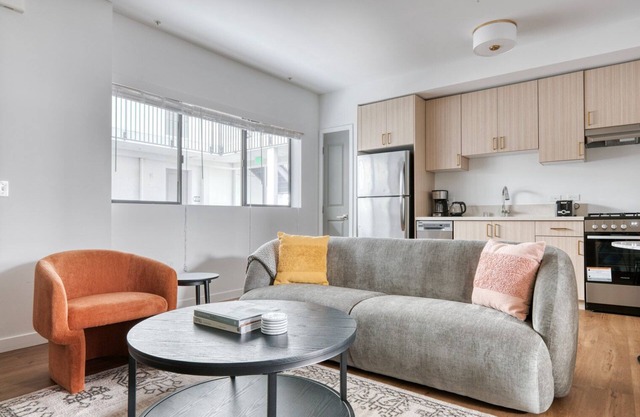Charming Culver City 1BR w/Roof Lounge & Gym, nr 405, by Blueground