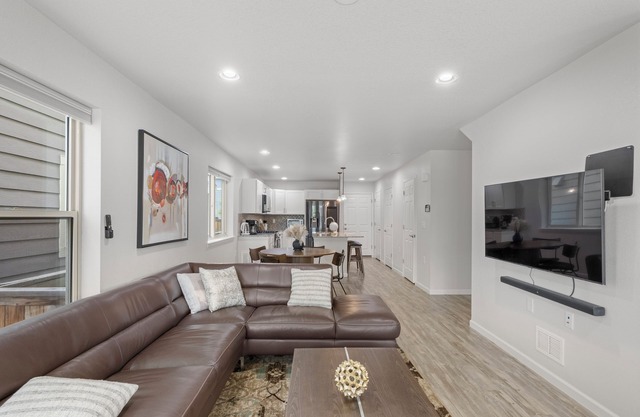 CHARMING DENVER CENTRAL PARK SINGLE FAMILY HOME