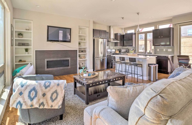 Charming Denver Townhome < 3 Mi to Downtown!