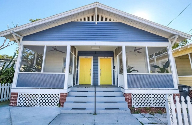 Charming Duplex in Historic Ybor City - Sleeps 8