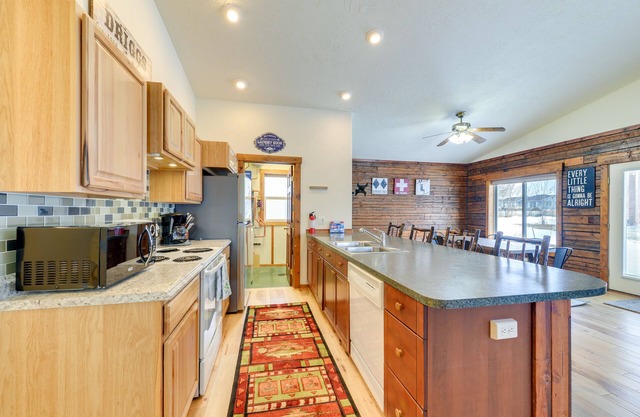 Charming Duplex w/Patio: 12 Mi to Grand Targhee!