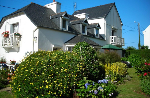 Charming family house in Carantec in Morlaix Bay