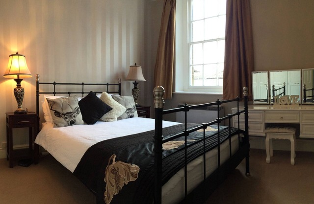Charming Grade 2 Period Apartment