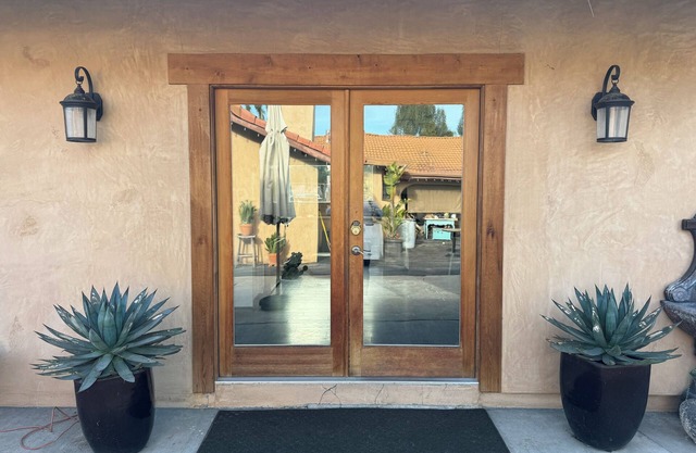 Charming Hillside Escape