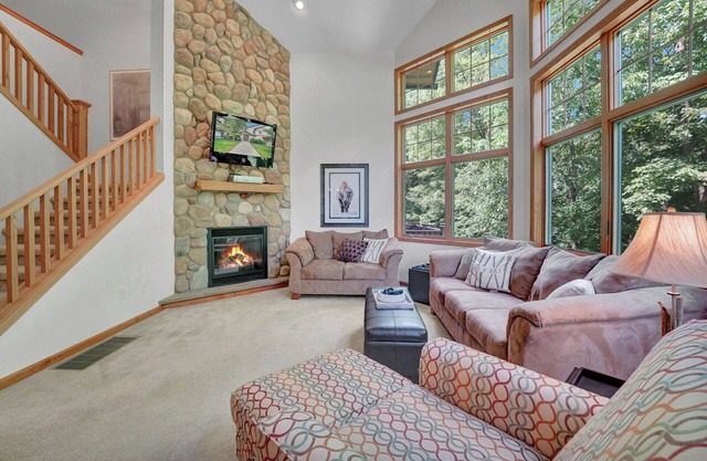 Charming hillside haven townhome at Holiday Valley in Ellicottville