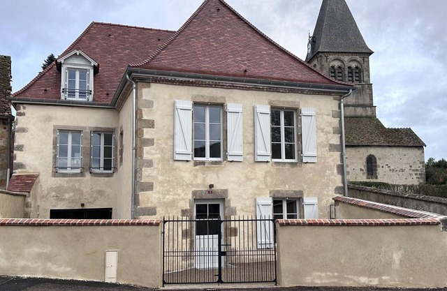 Charming historic cottage in Theneuille with tranquil outdoor areas