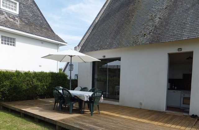 Charming house 150m from the sea