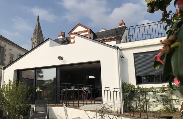 CHARMING HOUSE IN A FISHING VILLAGE