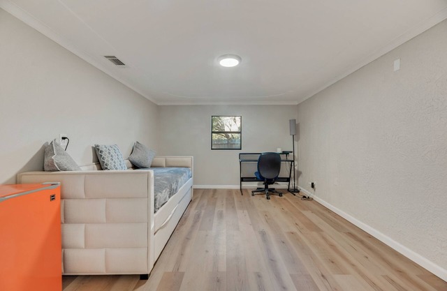 Charming house in welcoming Denton with. EV charger