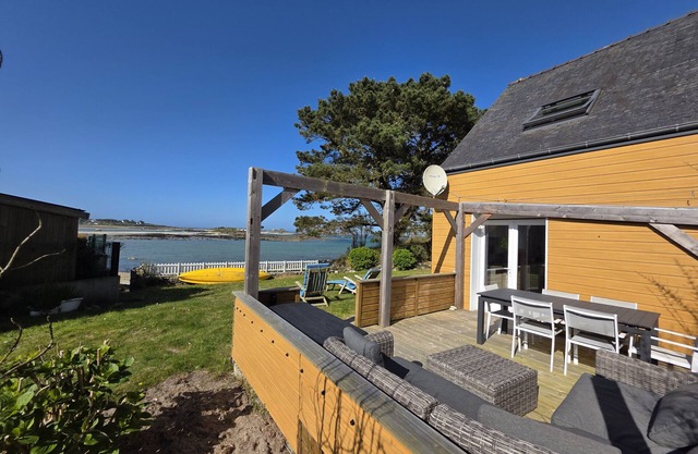 Charming house with stunning sea views and direct beach access